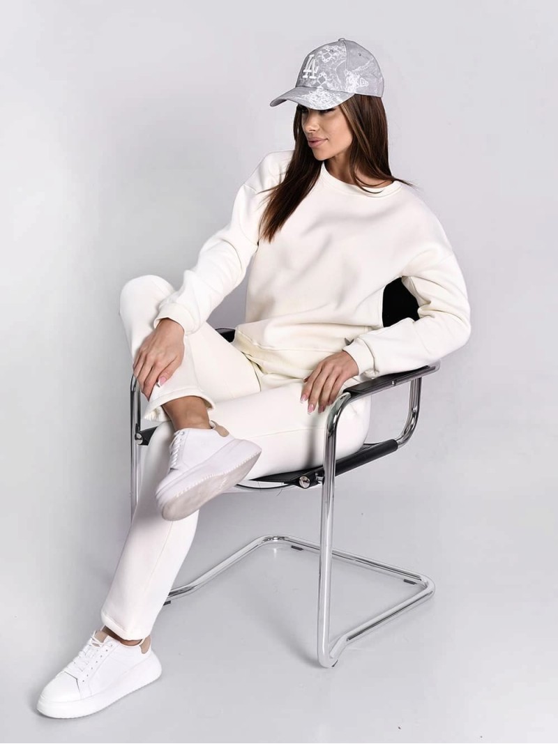 Insulated tracksuit for women sweatshirt and loose pants ecru FI762